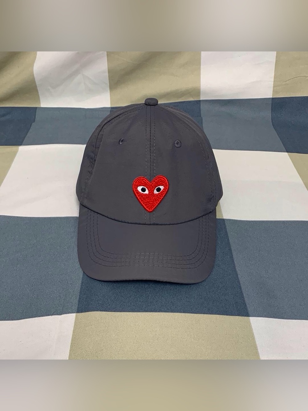 💫Comme des Garcons Grey Baseball Cap with Red Heart Logo